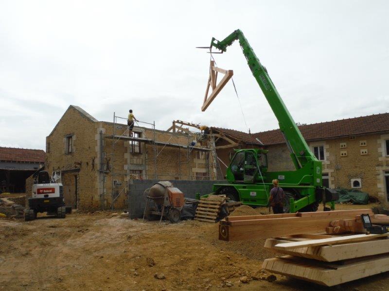 Restauration dépendances à Iteuil (86)